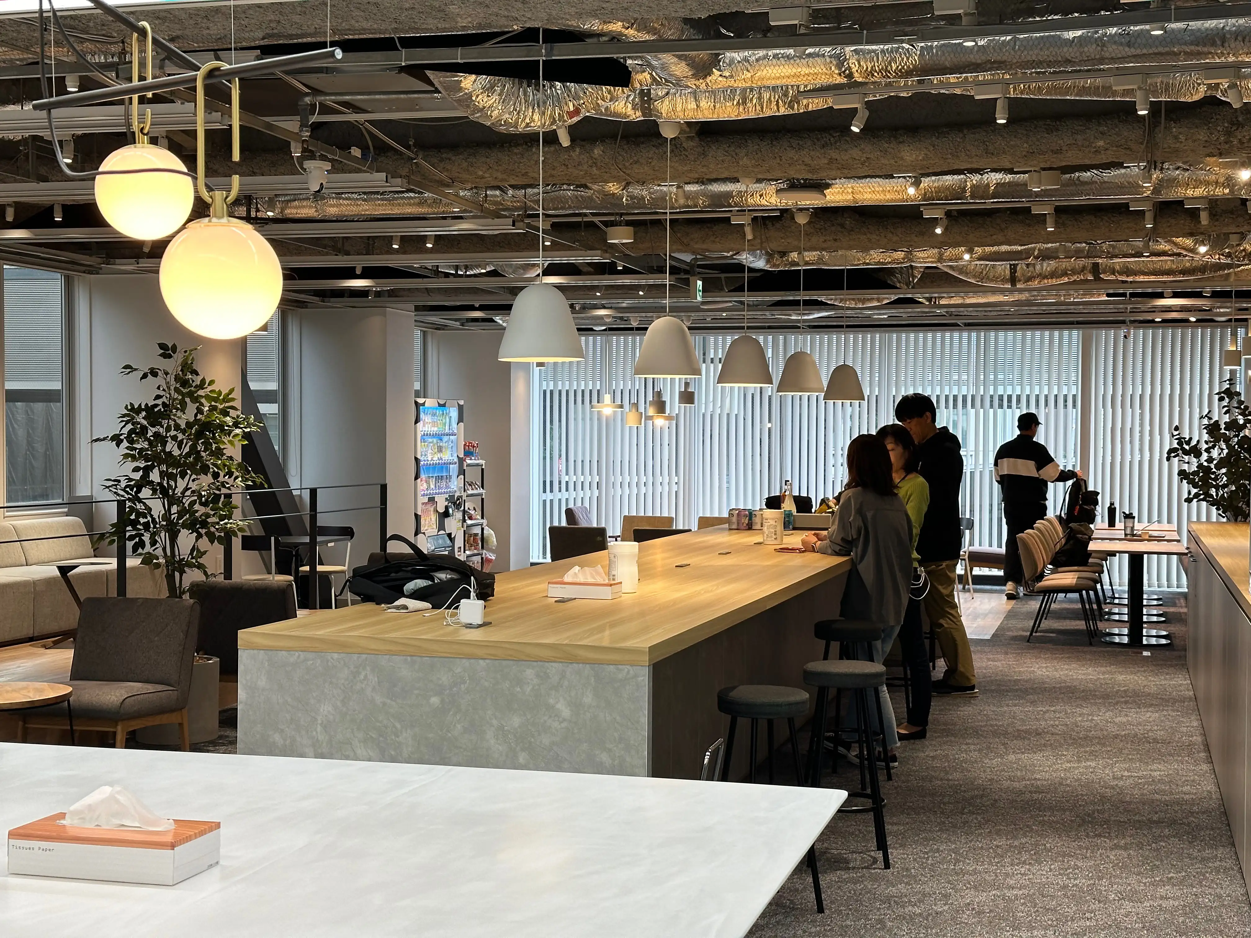 Breakfast and Refreshment Bar